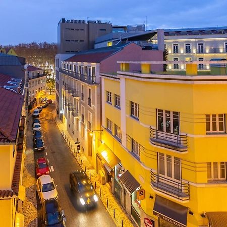Bright 2 Bedroom Apt 100M From Av. Liberdade Лісабон Екстер'єр фото