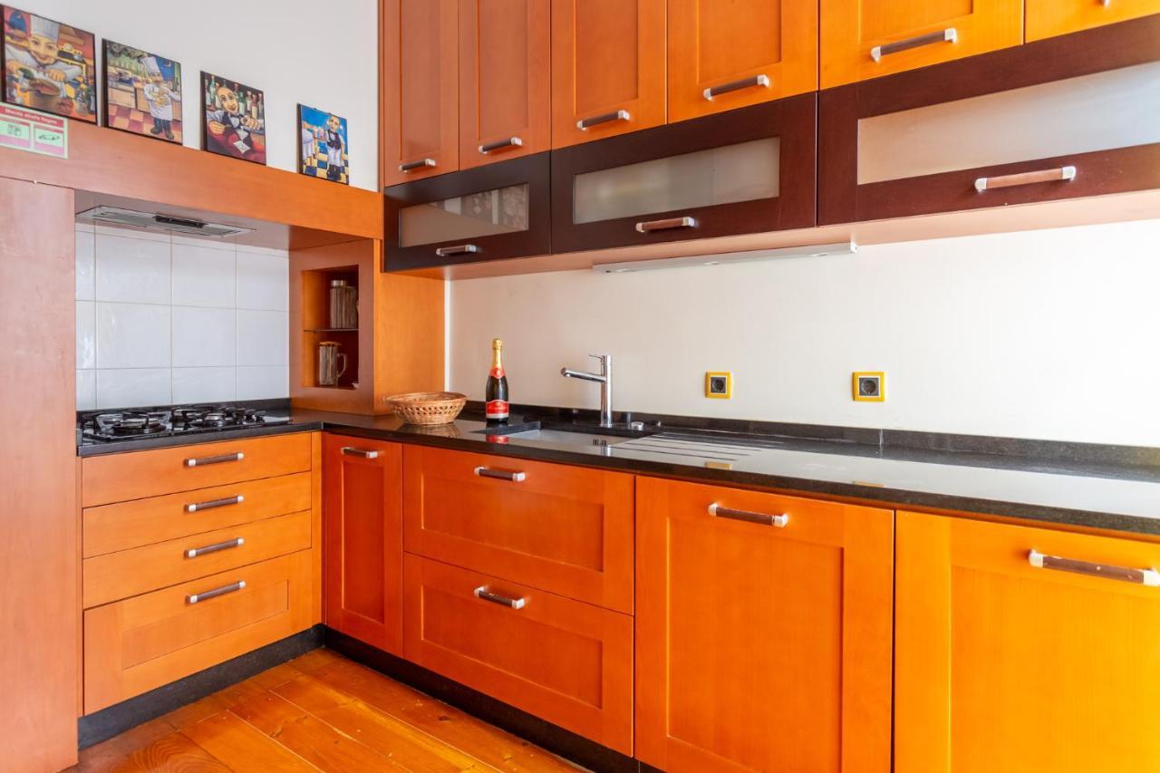Bright 2 Bedroom Apt 100M From Av. Liberdade Лісабон Екстер'єр фото