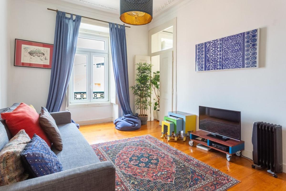 Bright 2 Bedroom Apt 100M From Av. Liberdade Лісабон Екстер'єр фото