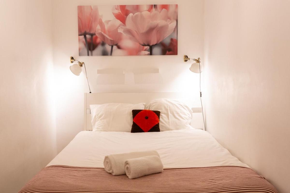 Bright 2 Bedroom Apt 100M From Av. Liberdade Лісабон Екстер'єр фото