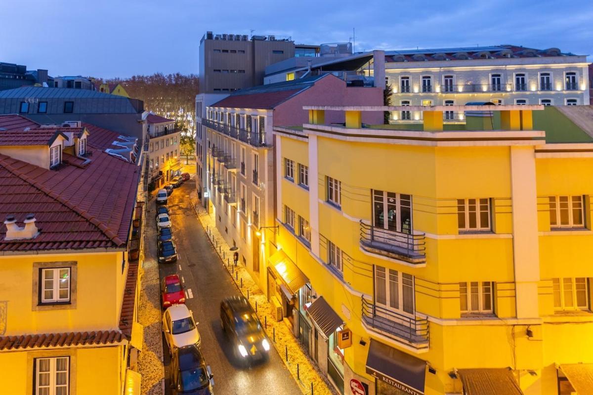 Bright 2 Bedroom Apt 100M From Av. Liberdade Лісабон Екстер'єр фото